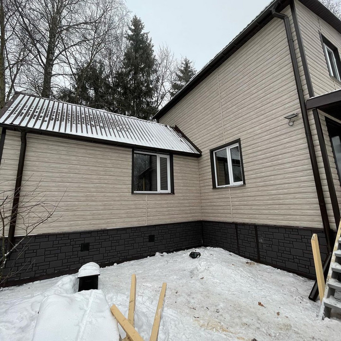 Виниловый сайдинг Docke Блок-Хаус D4.7T LUX под дерево Орех 3600×243 фото 4